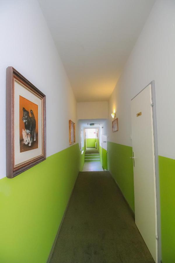 Premium Studio 2P Bs Apartment Wina Bagian luar foto