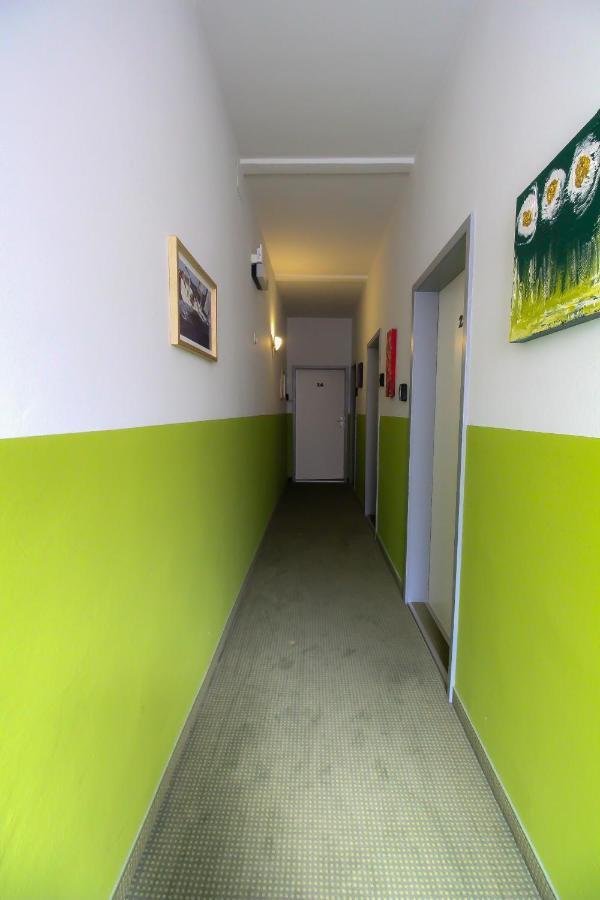 Premium Studio 2P Bs Apartment Wina Bagian luar foto